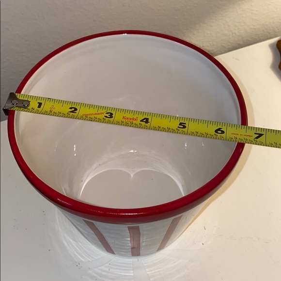 Ceramic Popcorn Bucket - Picture 6 of 7